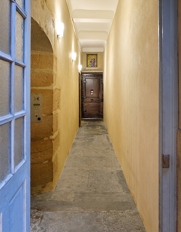 ATELIER-ISSHIN-Intervention-Traboule-de-la-Bombarde-Lyon-69