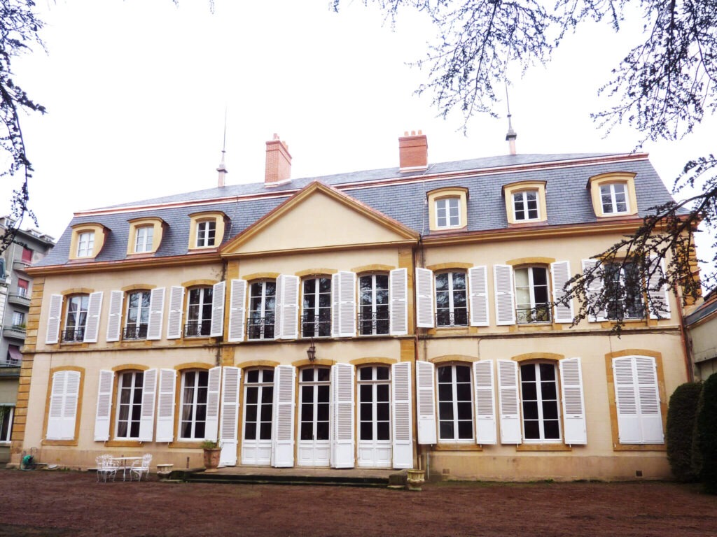 ATELIER-ISSHIN-Réalisation Façade de la résidence de la sous-préfecture à Roanne